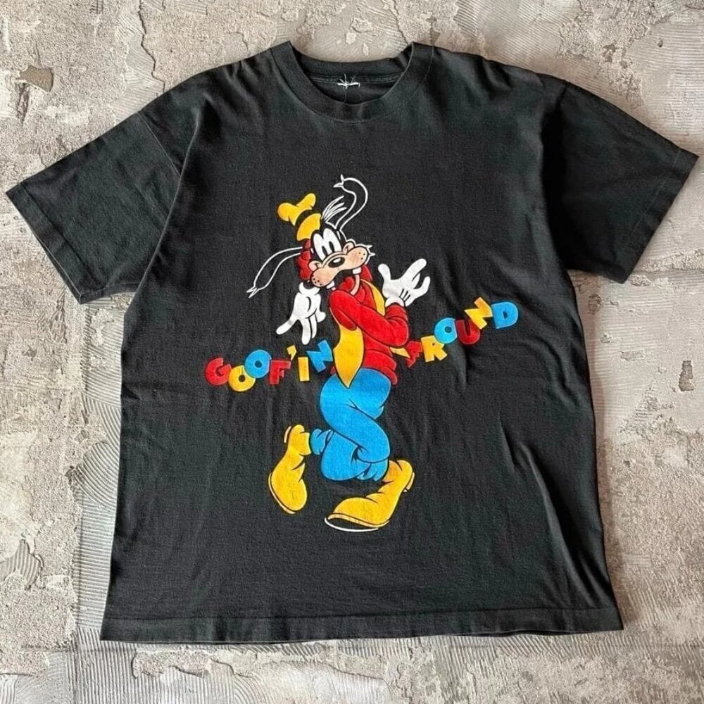 Retro 90s Goofy Goofin Around Cartoon Unisex T-shirt .